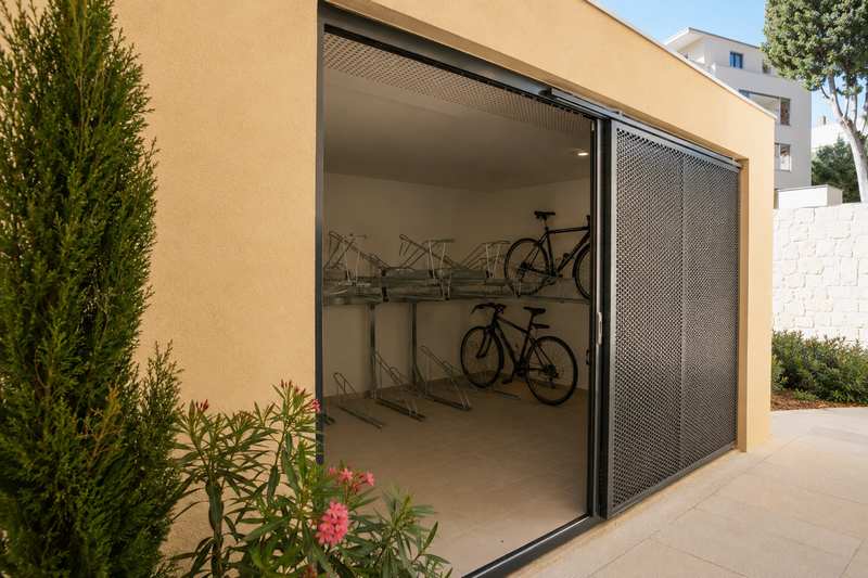 Local commun d'une résidence d'Antibes à vider avant remise en état